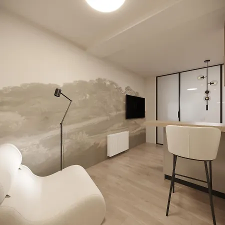 Giovanna Apartments Badin Badin